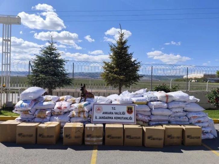 Ankara’da 13 ton 450 kilo bandrolsüz kıyılmış tütün ele geçirildi
