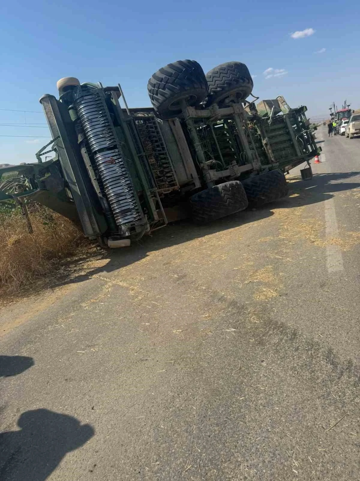 Ankara&rsquo;da balya makinasından &ccedil;ıkan yangında trakt&ouml;r yandı
