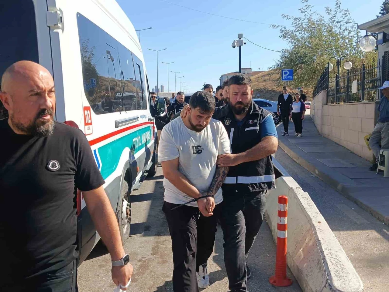 Ankara’da çok sayıda suça karışan 5 şüpheli şahıs tutuklandı
