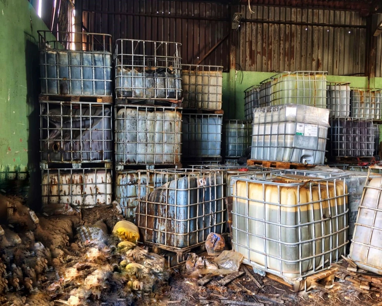 Ankara&rsquo;da ka&ccedil;ak akaryakıt operasyonu: 2 g&ouml;zaltı
