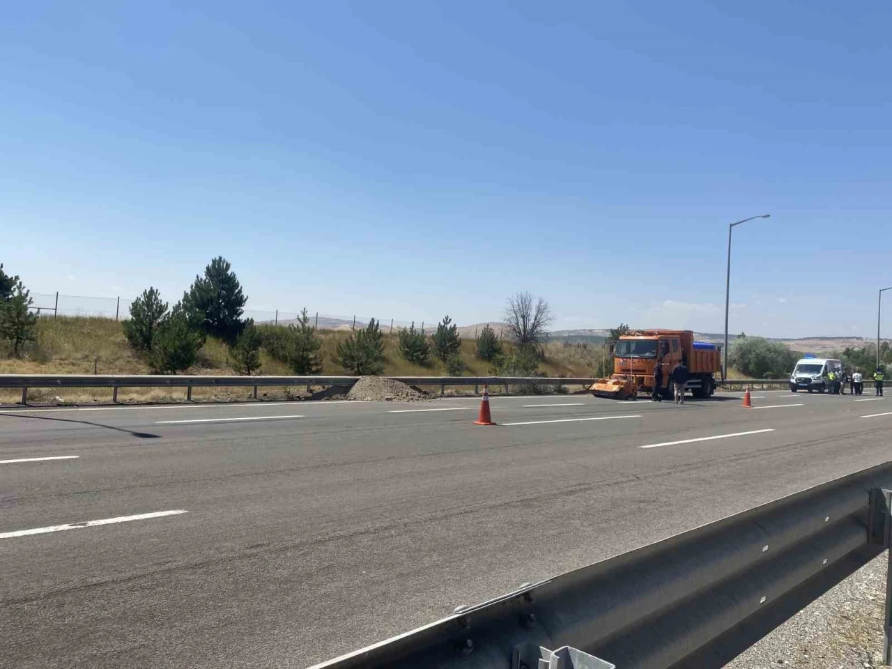 Ankara’da metenol yüklü tanker kaza yaptı: Yol bir süre trafiğe kapandı