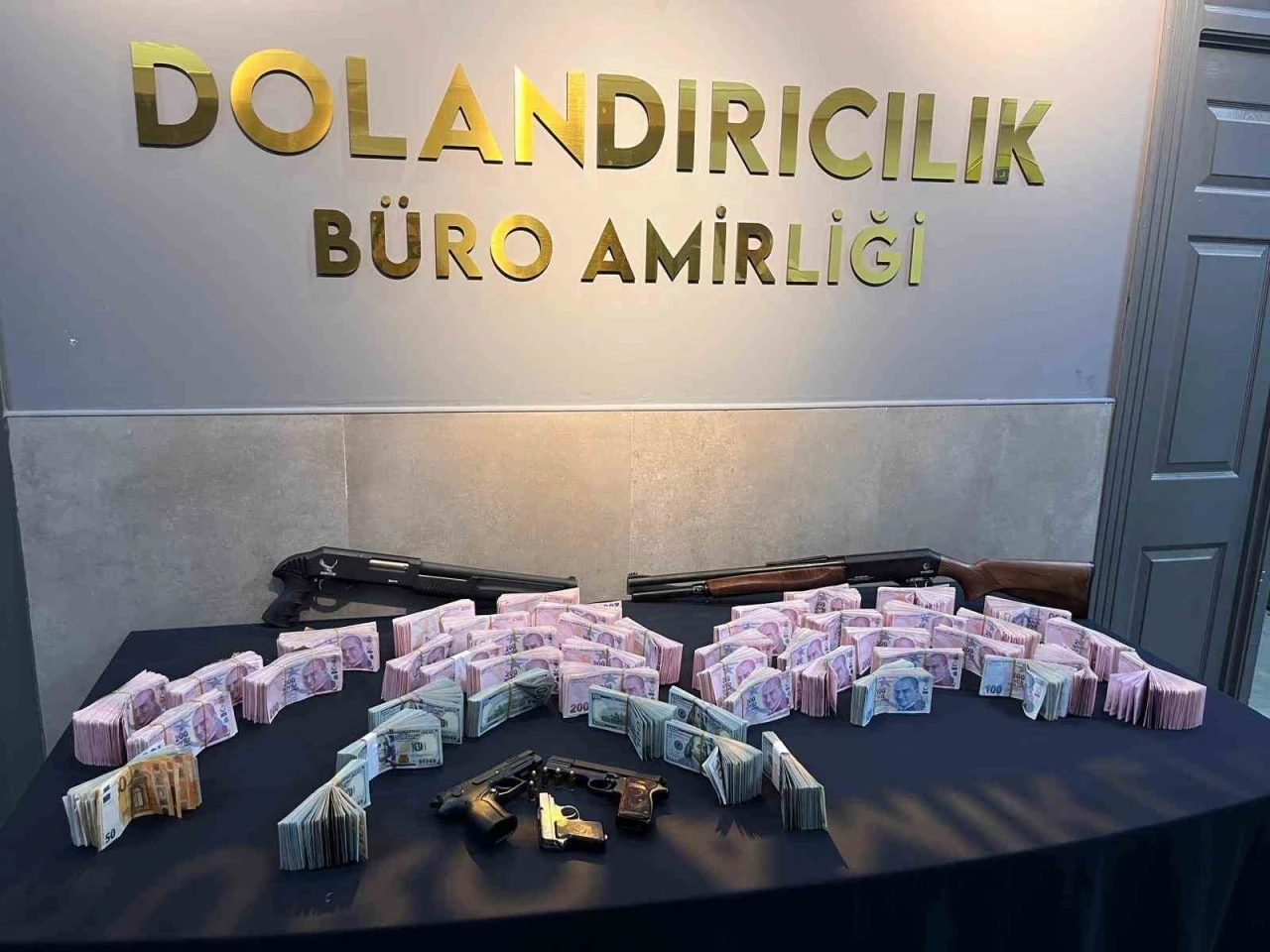 Ankara’da "Kafes Operasyonu": 25 şüpheli yakalandı