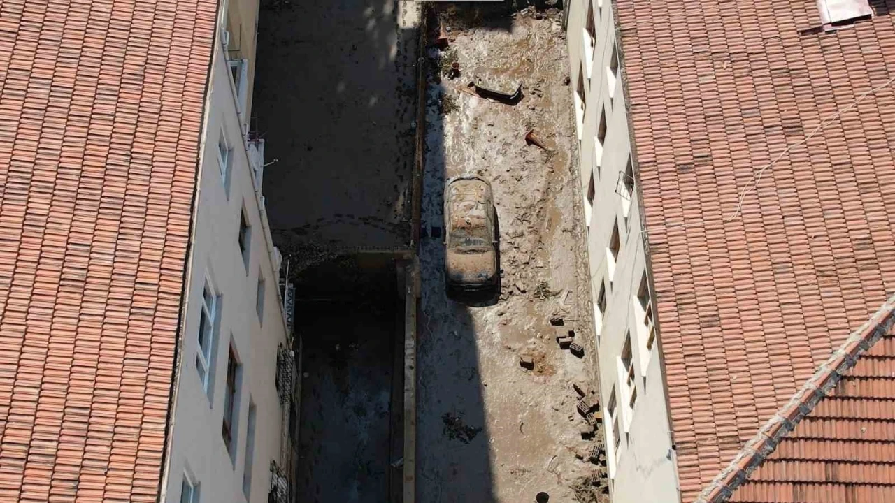 Ankara’da selin zararı gün ağarınca ortaya çıktı
