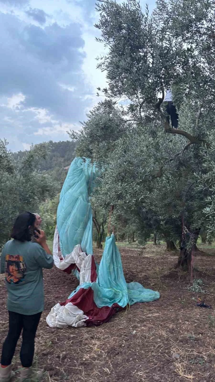 Anlık hava değişimi yama&ccedil; paraş&uuml;t&ccedil;&uuml;lerine yaramadı
