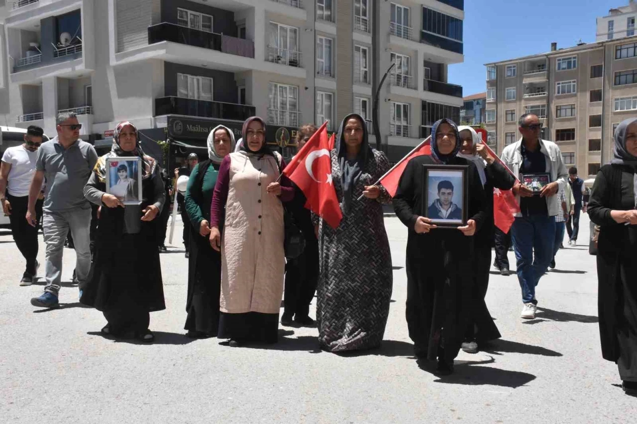 Anne Nazlı Sancar: "İki haftanın i&ccedil;inde iki evladımız geldi"
