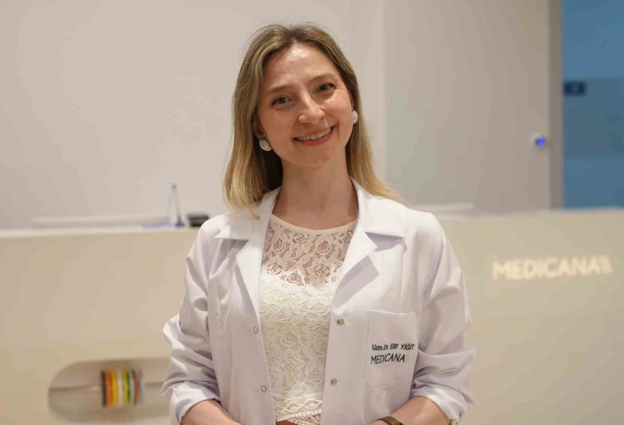 Anne s&uuml;t&uuml;, bebeğin karşılaştığı mikroplarla savaşıyor
