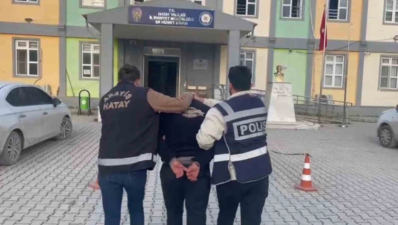 Antakya&rsquo;da hapis cezası ile aranan 1 kişi tutuklandı
