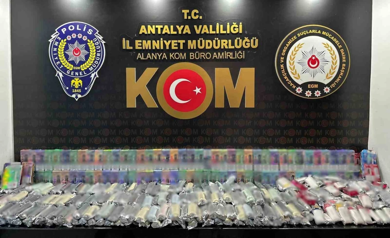 Antalya’da 1 haftada 8 şüpheliye adli işlem yapıldı 2 firari yakalandı
