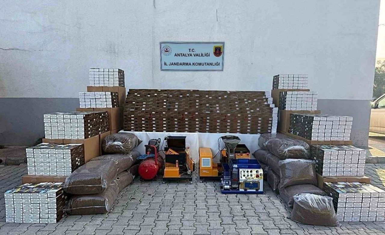 Antalya’da 1 milyon doldurulmuş makaron ele geçirildi
