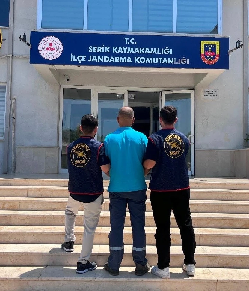 Antalya&rsquo;da 202 aranan şahıs yakalandı
