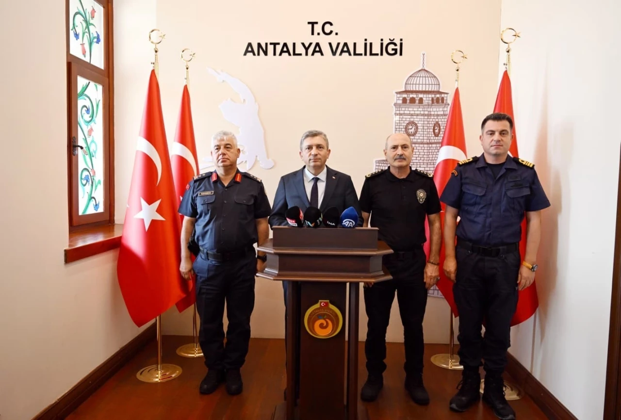 Antalya’da bir ayda 848 uyuşturucu operasyonu düzenlendi
