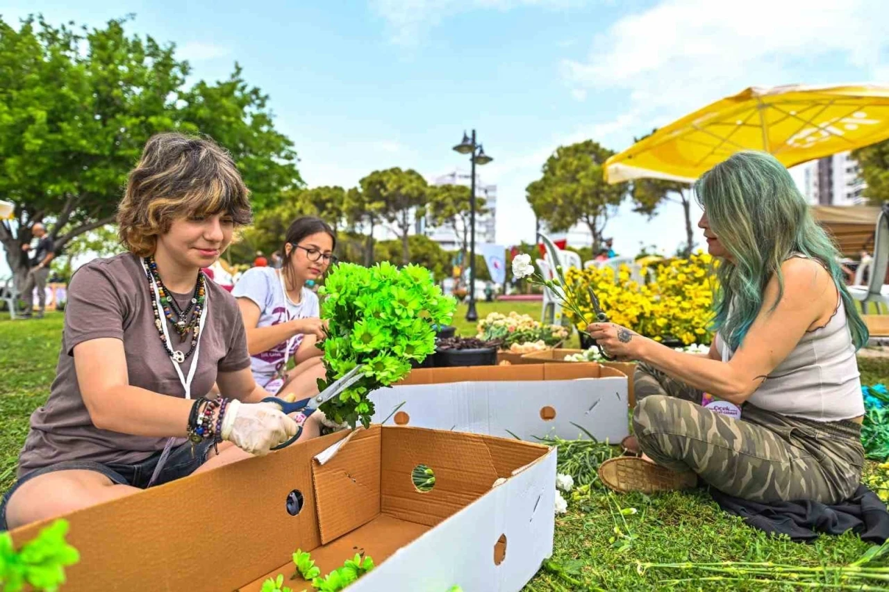 Antalya’da ‘Çiçek Desenleri Günleri’ başladı
