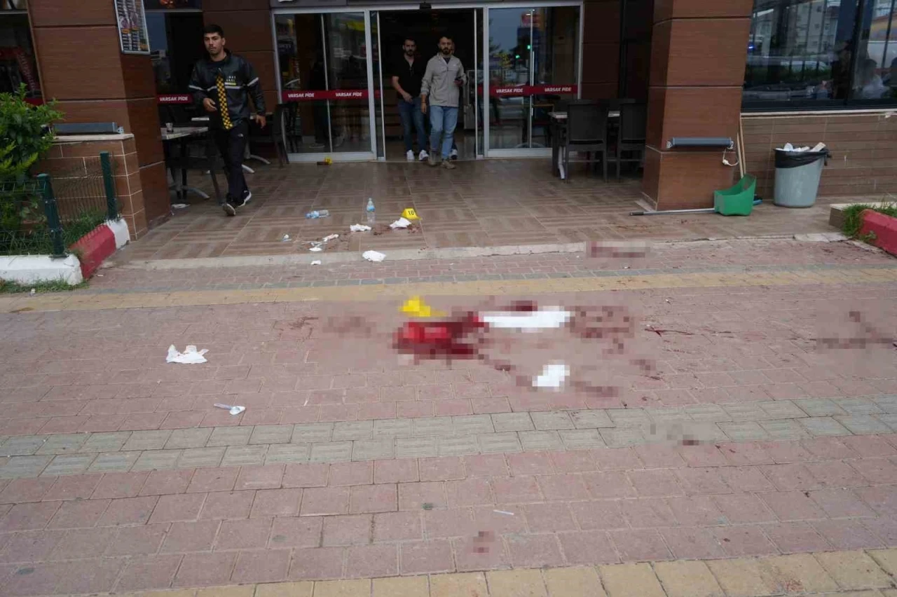Antalya’da iki grup arasında kanlı hesaplaşma: 4 yaralı
