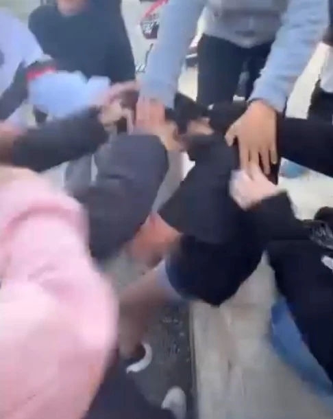 Antalya’da ilkokul bahçesinde akran zorbalığı: Kız öğrenci darbedildi
