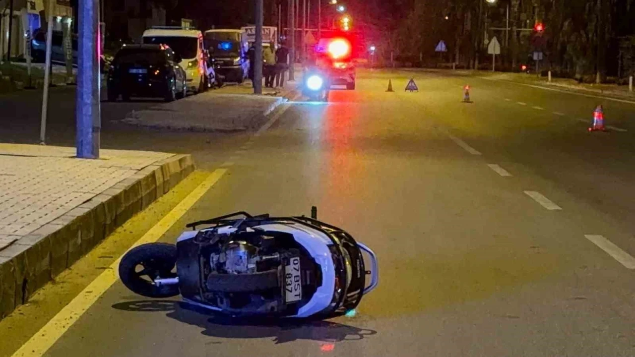 Antalya&rsquo;da motosiklet kazası: 1 &ouml;l&uuml;, 1 ağır yaralı
