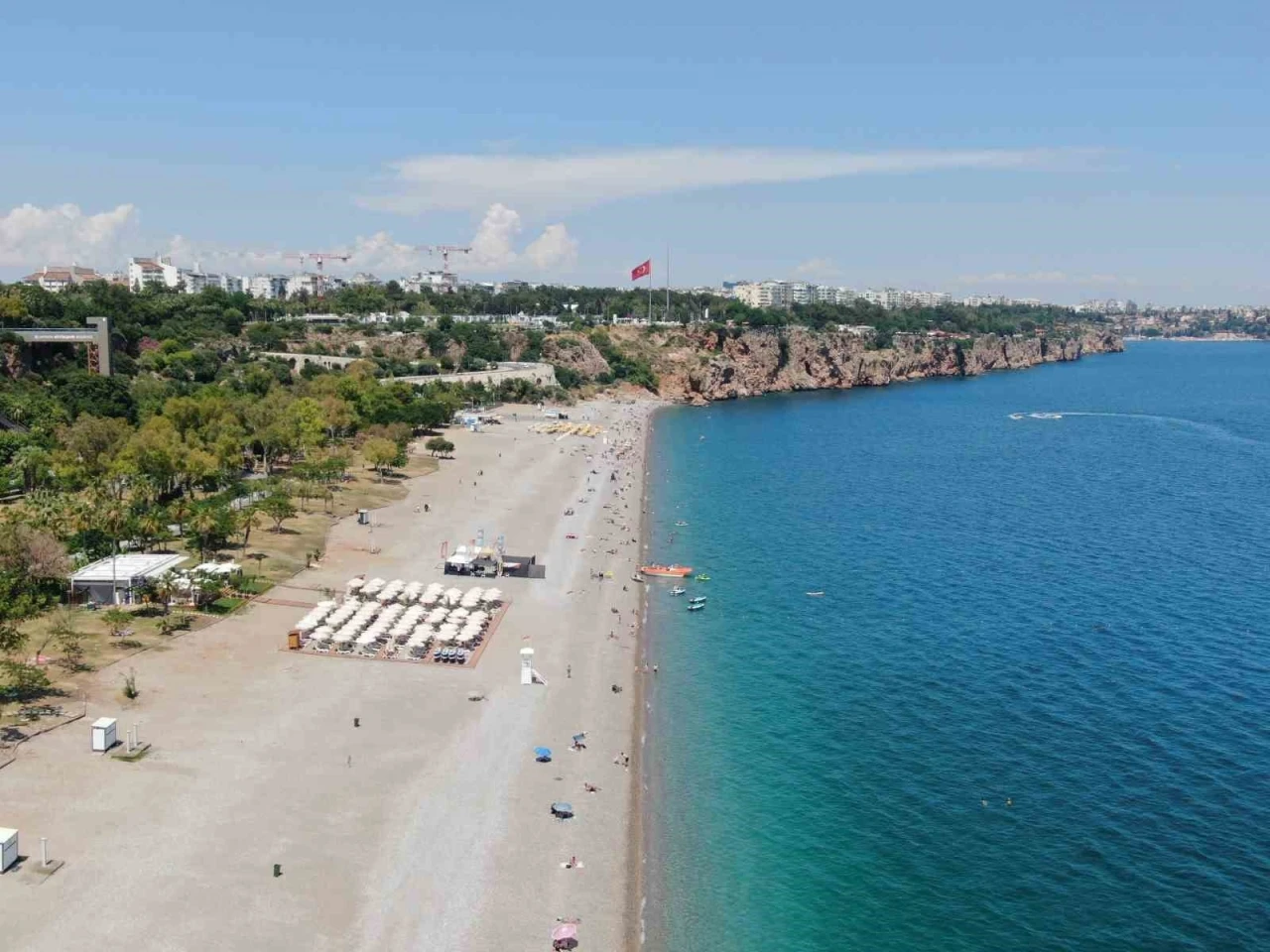 Antalya&rsquo;da "Dumansız Plaj" uygulaması i&ccedil;in yeni genelge
