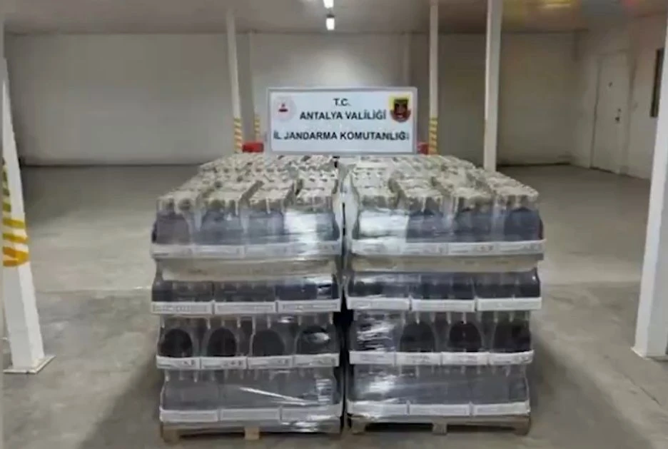 ANTALYA'DA KAÇAK ALKOLE GEÇİT YOK