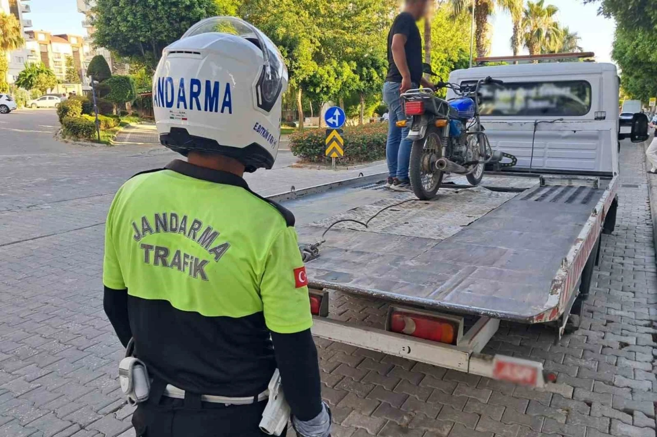 Antalya’da şok motosiklet denetiminde 3 bin 655 araç kontrol edildi
