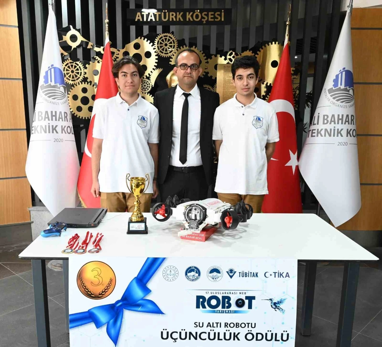 Antalya OSB’li öğrencilerden uluslararası başarı
