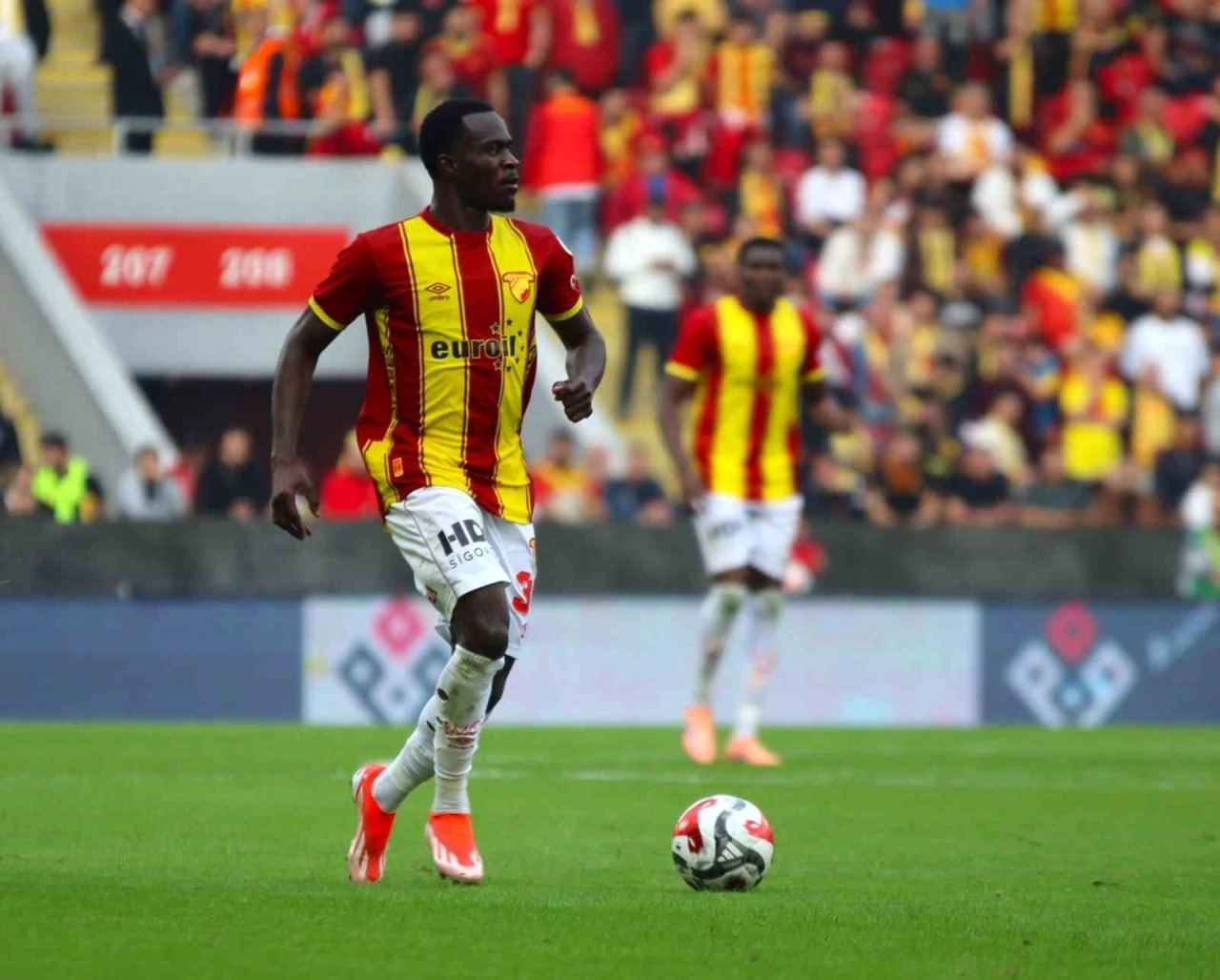 Anthony Dennis kariyerinin en golcü sezonunu yaşıyor
