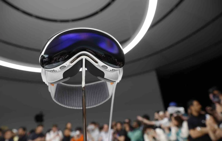 Apple’ın karma gerçeklik gözlüğü Vision Pro’nun Şubat’ta satışa sunulması bekleniyor
