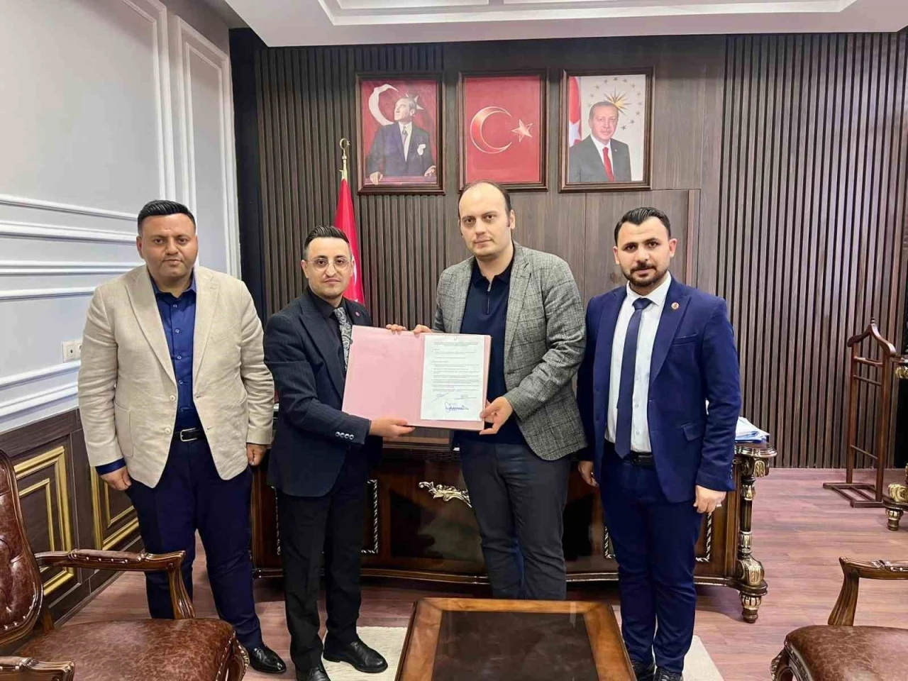 Araban’da çocuklar için kışlık yardım protokolü imzalandı
