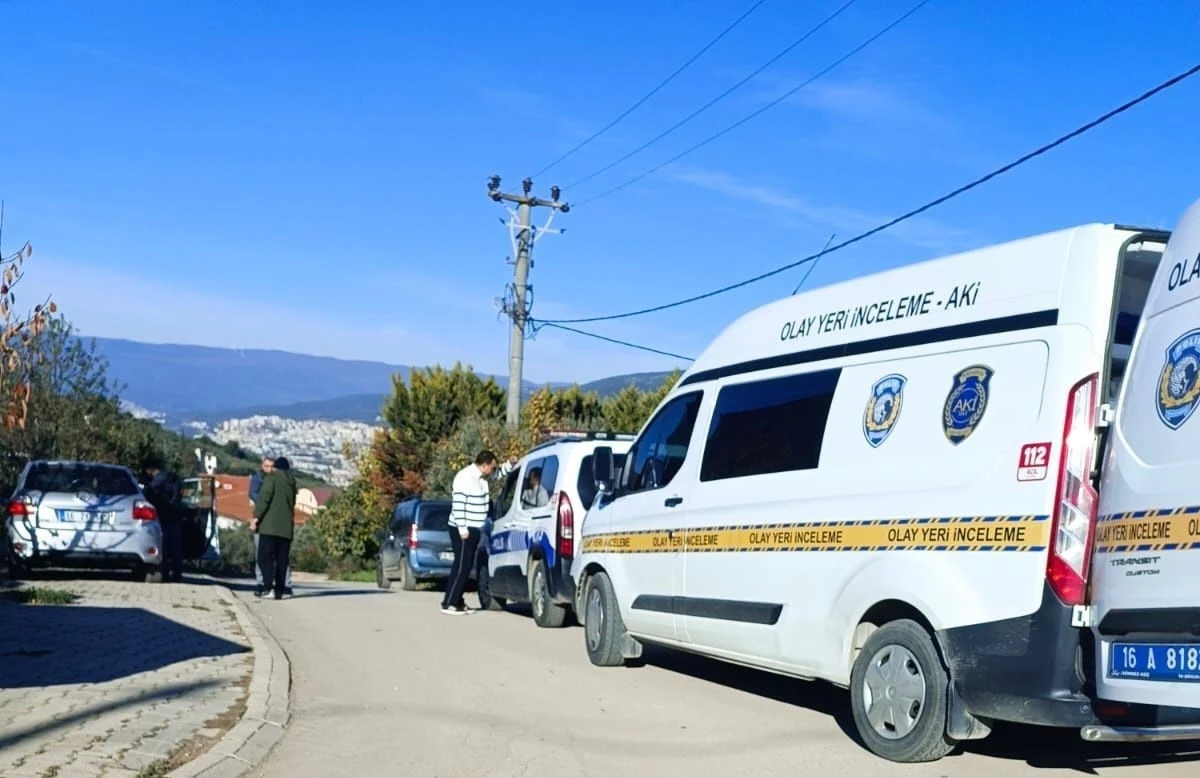 Ara&ccedil; i&ccedil;inde fenalaşan s&uuml;r&uuml;c&uuml;, hayatını kaybetti
