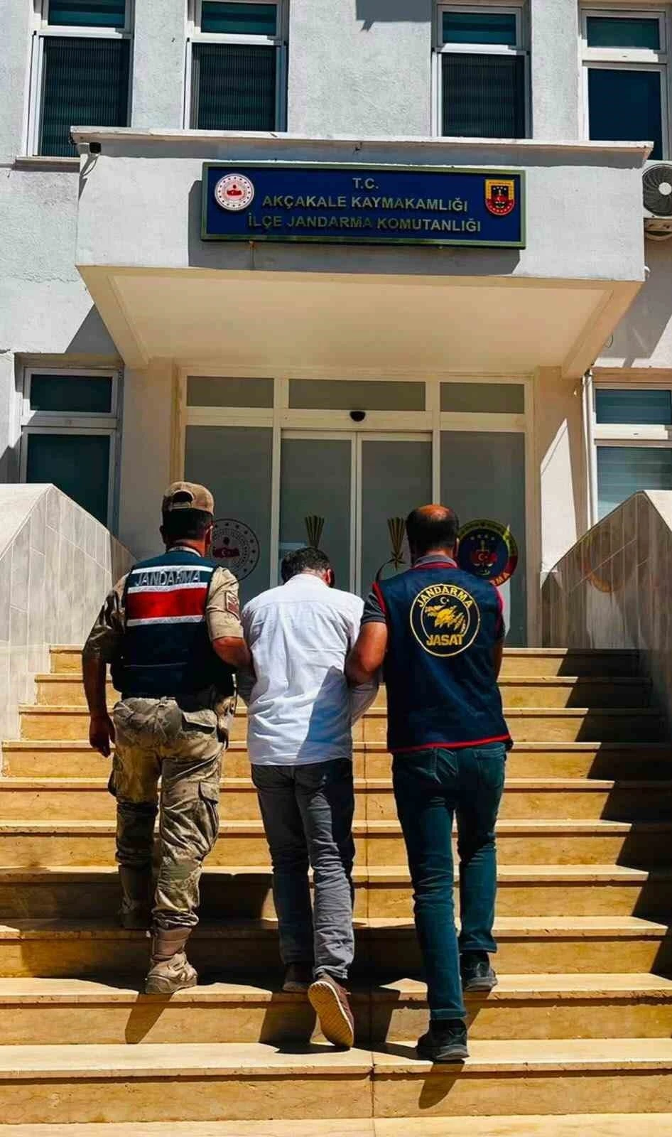 Aranan FET&Ouml; &uuml;yesi Şanlıurfa&rsquo;da yakalandı
