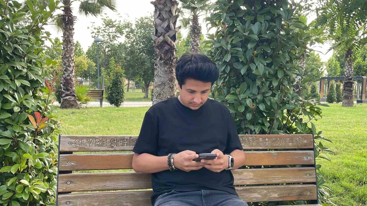 Aranan şahıs diye durduruldu, sistemde kendi fotoğrafını g&ouml;r&uuml;nce şaşırdı
