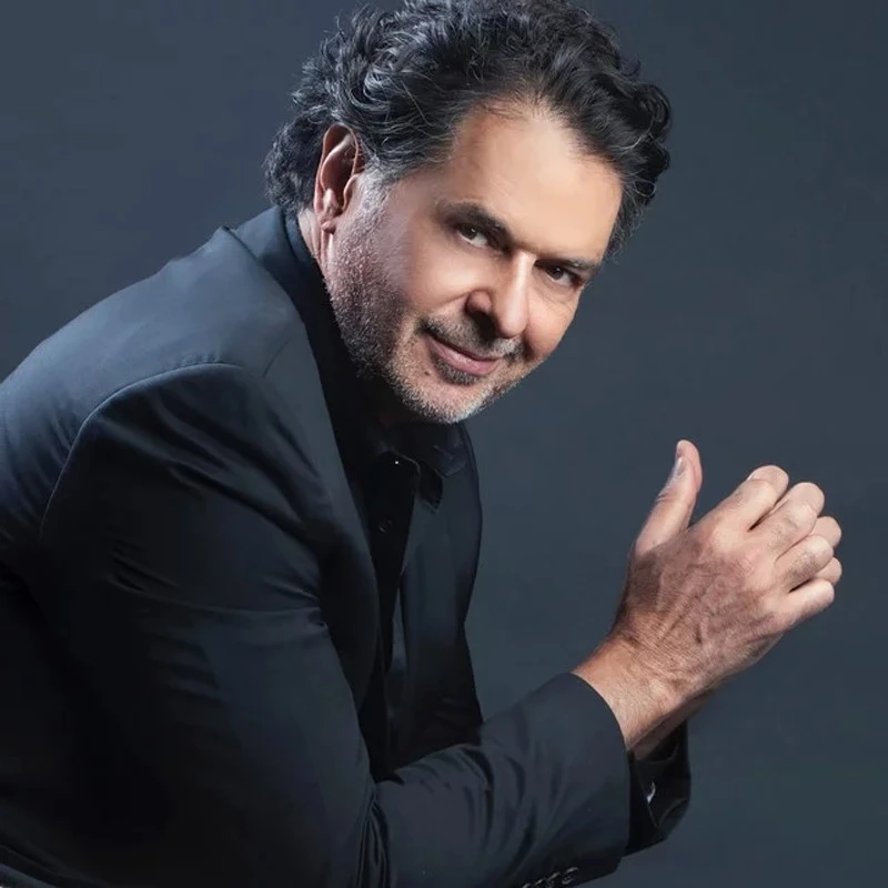 Arap m&uuml;ziğinin "S&uuml;perstar"ı Ragheb Alama ilk kez T&uuml;rkiye&rsquo;de konser verecek
