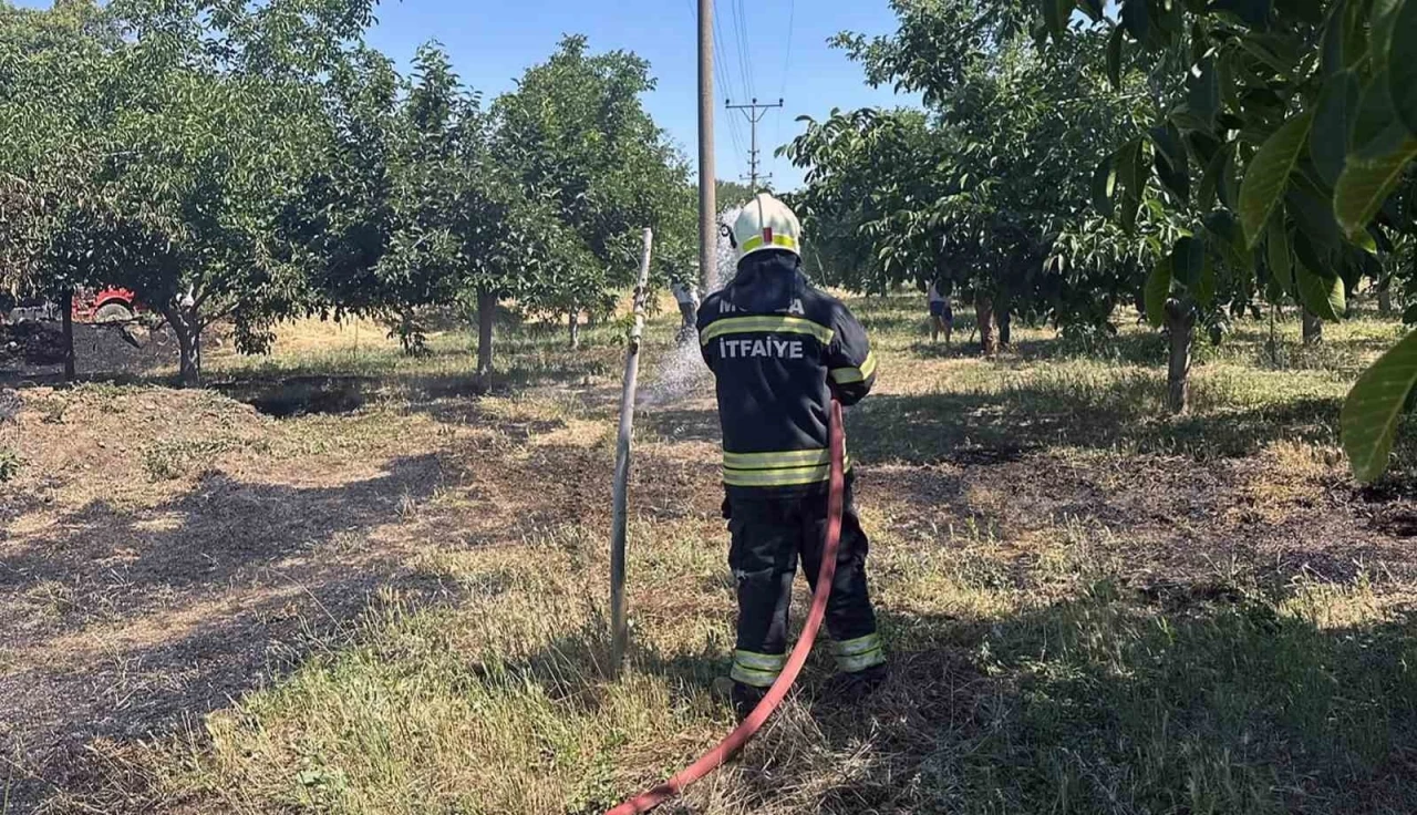 Arazi yangınları b&uuml;y&uuml;meden s&ouml;nd&uuml;r&uuml;ld&uuml;
