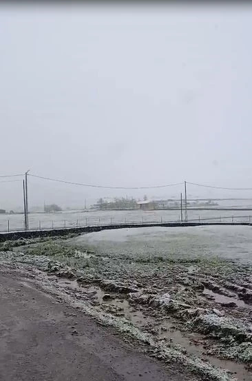 Ardahan’da mayıs ayında kar sürprizi
