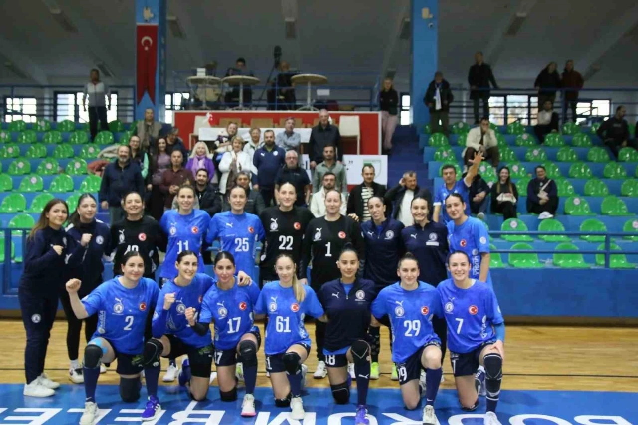 Armada Praxis Yalıkavak Spor Kul&uuml;b&uuml;&rsquo;nden g&uuml;&ccedil;l&uuml; kapanış
