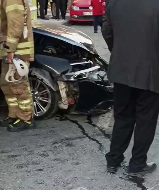Arnavutköy’de feci kaza: 1 yaralı
