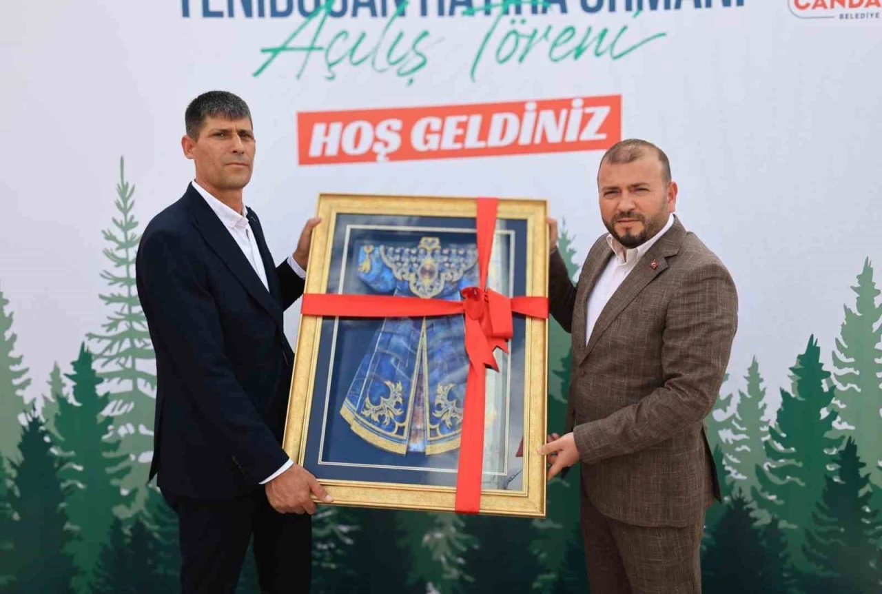 Arnavutköy’de Ömer Halisdemir Parkı ve Yenidoğan Hatıra Ormanı Açıldı
