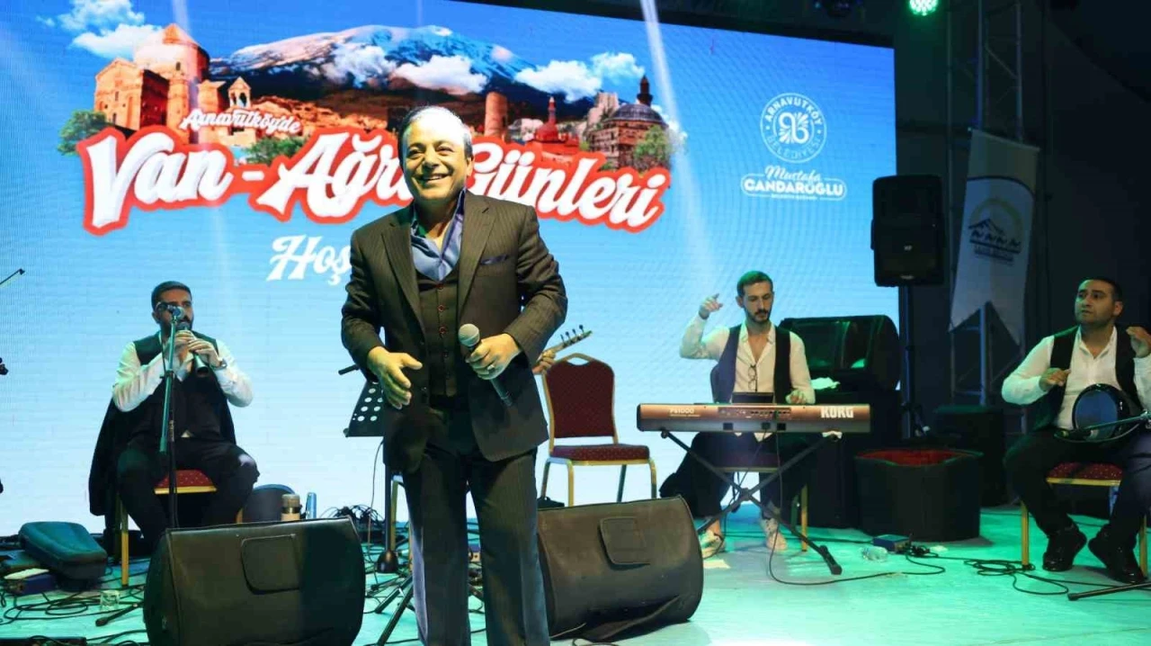 Arnavutköy’de &quot;Van-Ağrı Memleket Günleri&quot; coşkusu
