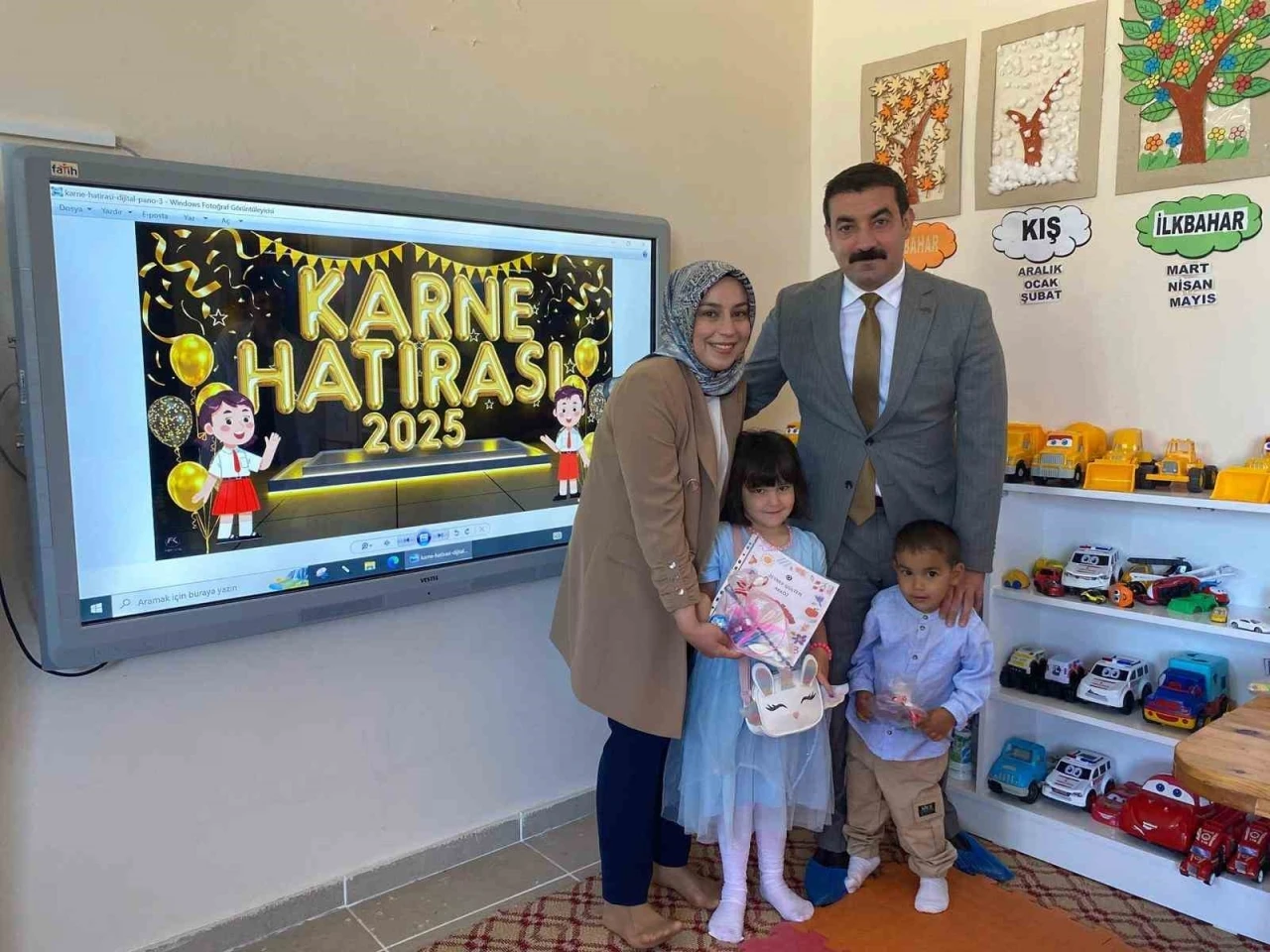 Arpaçay’da öğrencilerin karne heyecanı
