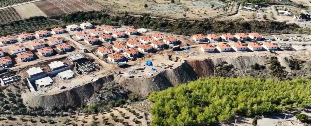 Arpaderesi Mahallesi’nde 2.etap kırsal afet konutları yükseliyor
