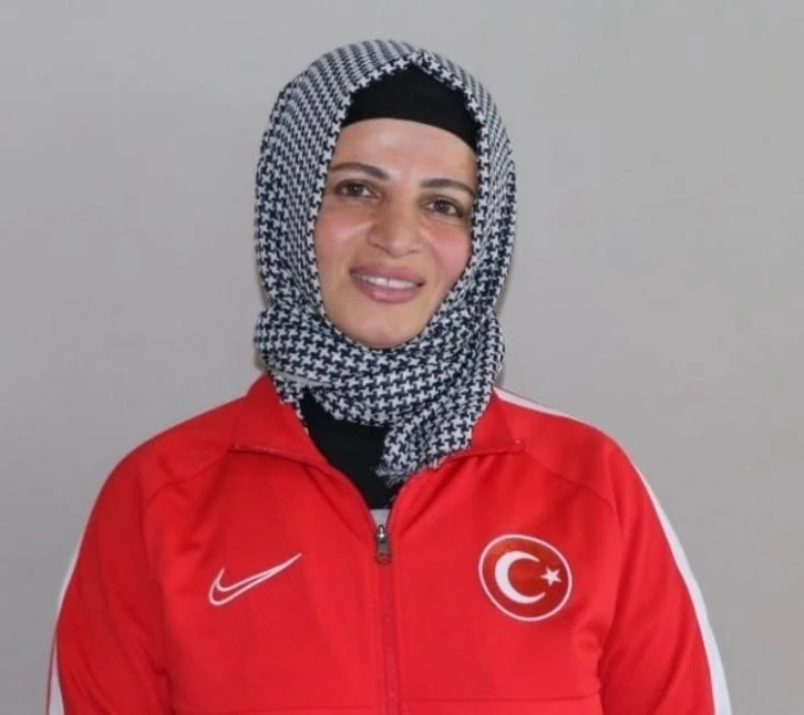 Arzu Tan Sayan, Teknik Direkt&ouml;r oldu
