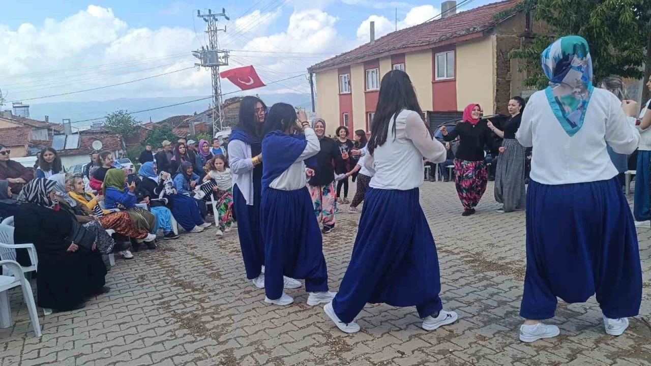 Asırlık gelenek coşkuyla yaşatıldı
