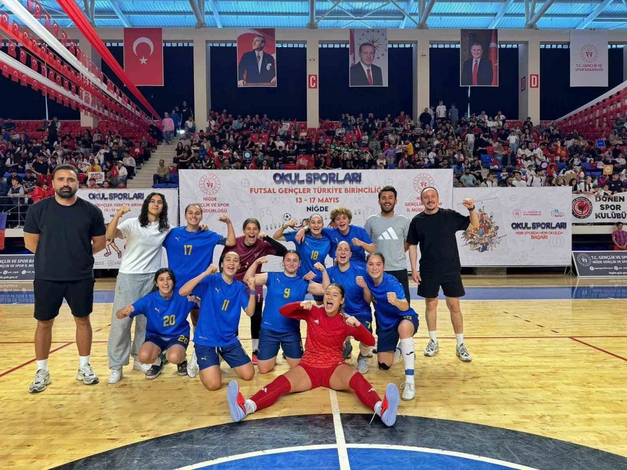 Asiye Ağaoğlu Anadolu Lisesi Kız Futsal Takımı 3&rsquo;&uuml;nc&uuml; kez T&uuml;rkiye Şampiyonu oldu
