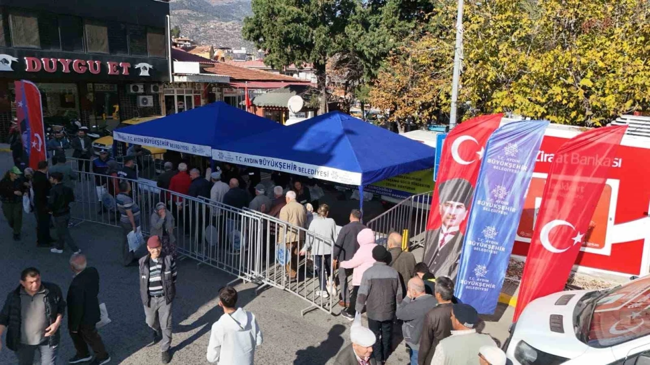 Ata tohumu fideleri Bozdoğan’da vatandaşlara dağıtıldı
