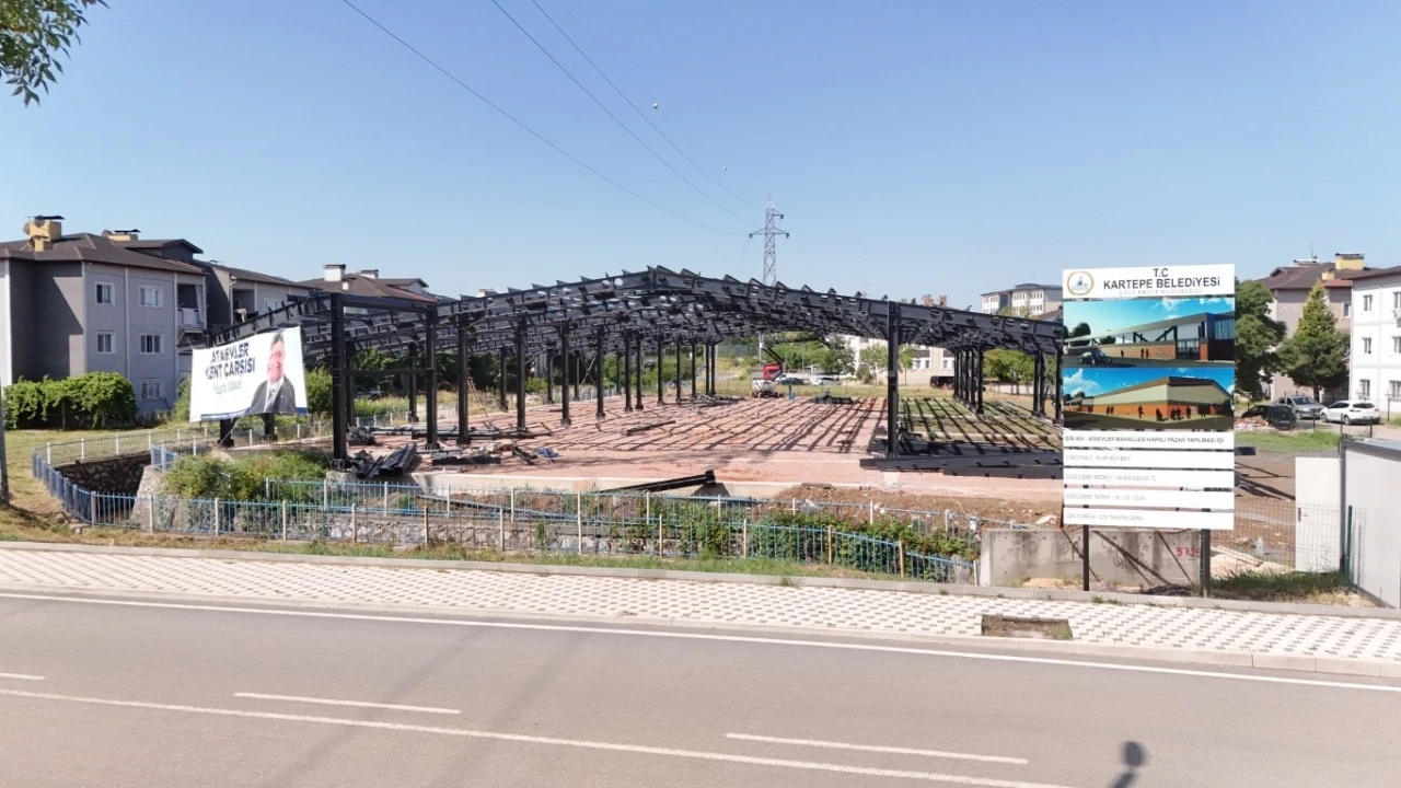 Ataevler Kent &Ccedil;arşısı inşaatı s&uuml;r&uuml;yor
