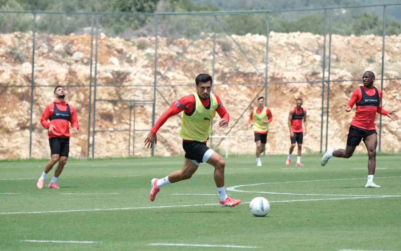 Atakaş Hatayspor, Adana Demirspor maçı hazırlıklarını sürdürdü
