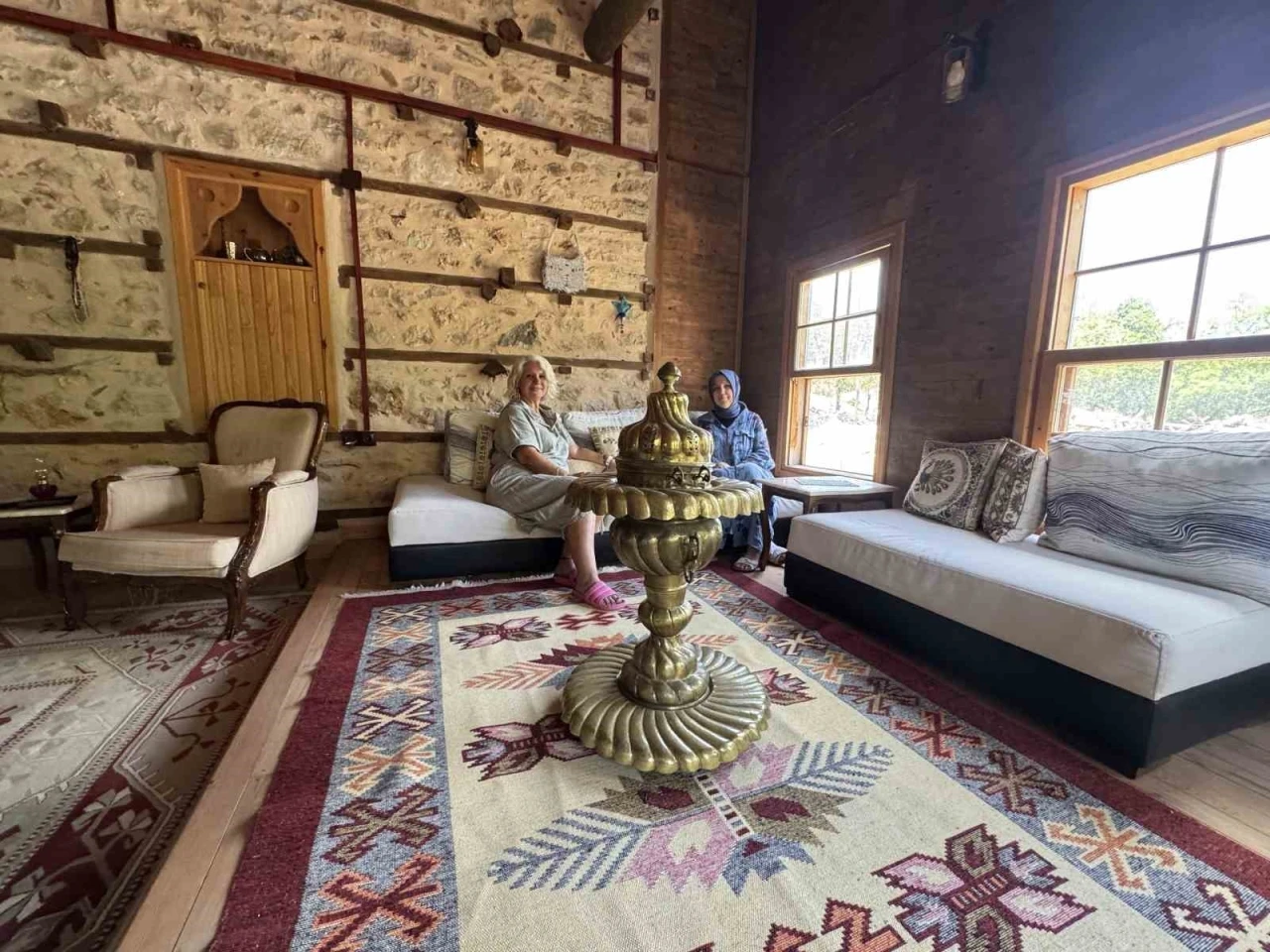 Atalarından kalan tarihi ’düğmeli evi’ restore edip turizme kazandırdı
