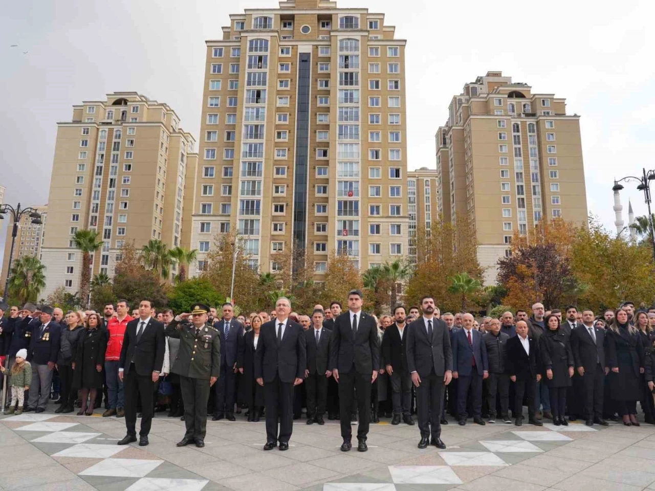 Atatürk’ün 86. ölüm yıldönümü Ataşehir’de saygı ile anıldı