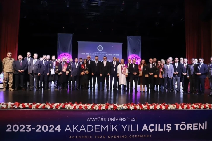 Atat&uuml;rk &Uuml;niversitesinde 2023-2024 Akademik Yılı a&ccedil;ıldı
