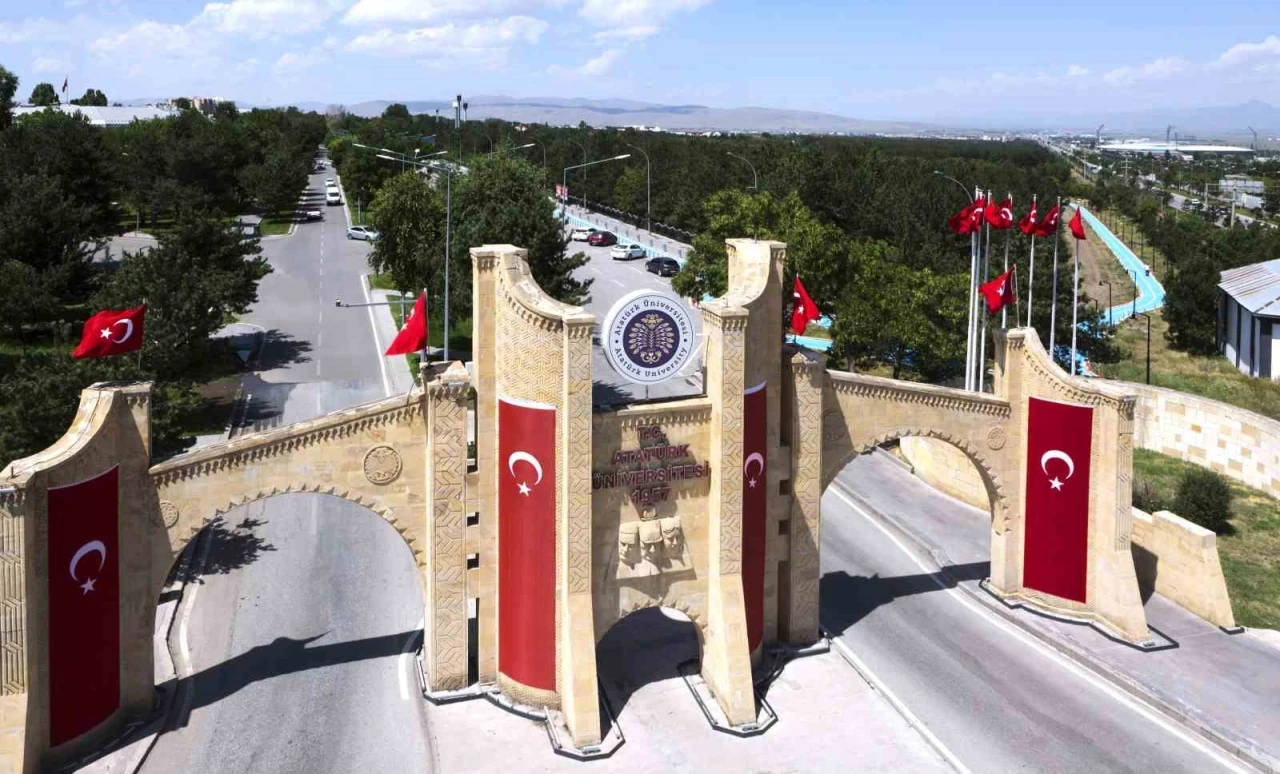 Atatürk Üniversitesinde lisansüstü başvuruları başladı: 7 bin 53 kontenjan adayları bekliyor

