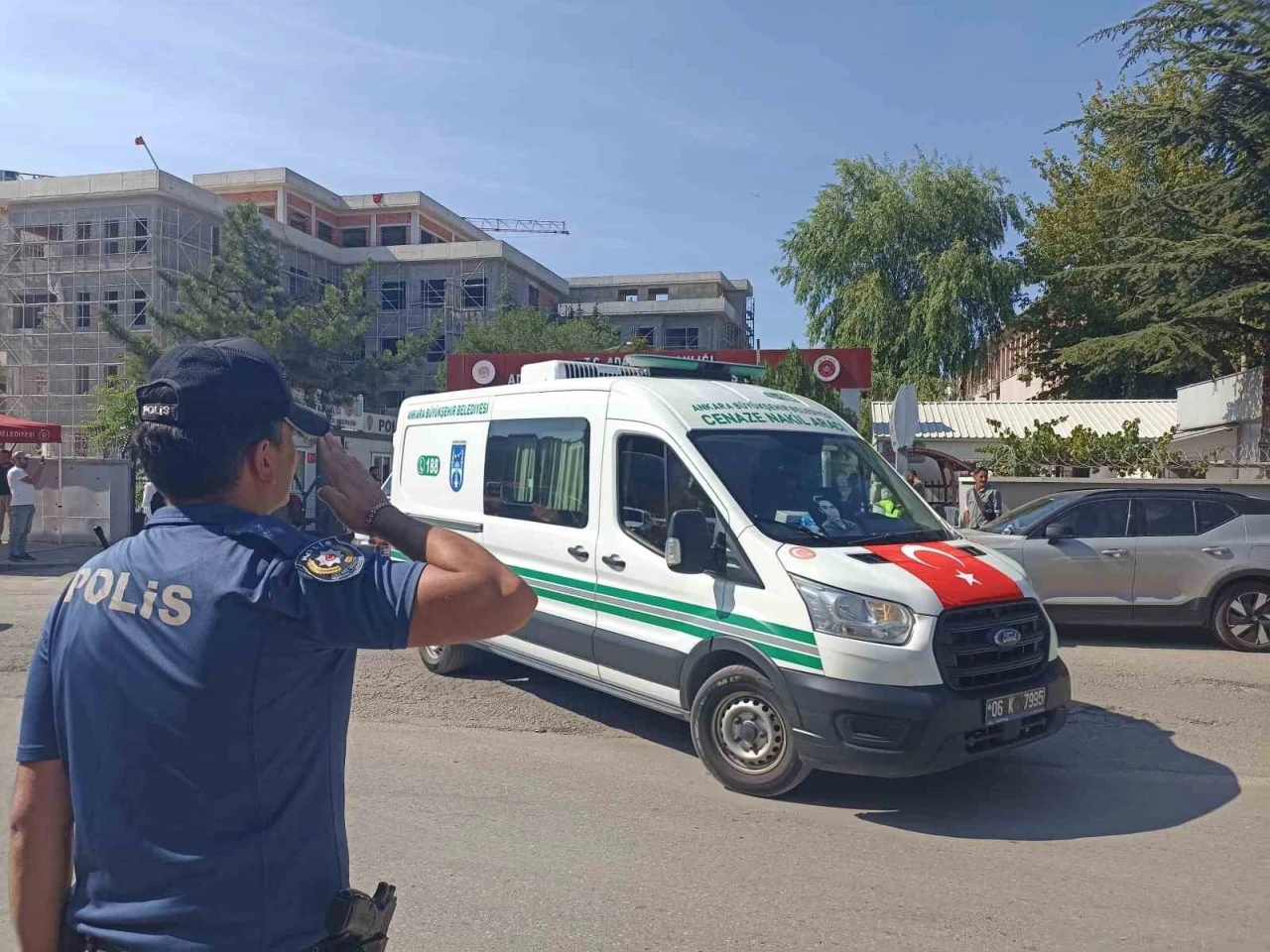 Ateşin ortasında kahramanca mücadele ettiler, şimdi sonsuzluğa uğurlanıyorlar
