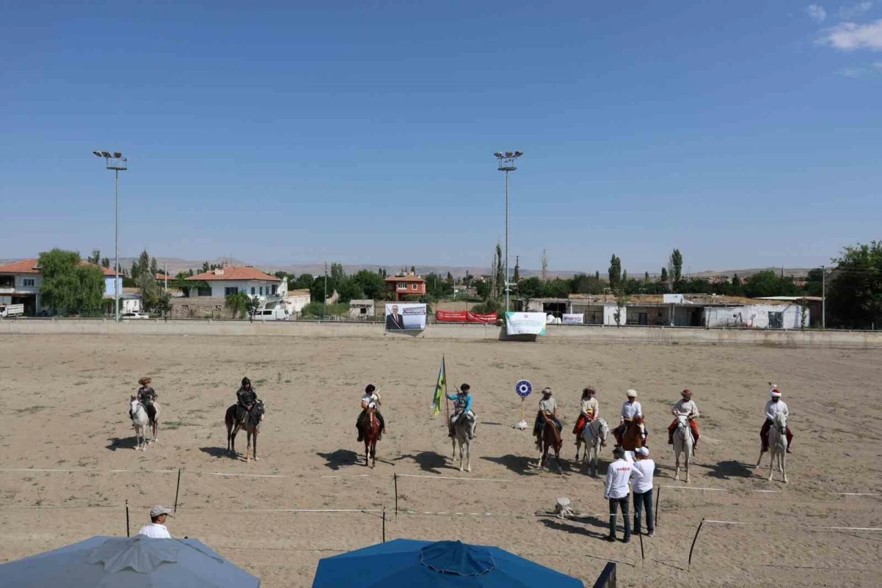 Atlı okçuluğun kalbi Kayseri’de attı
